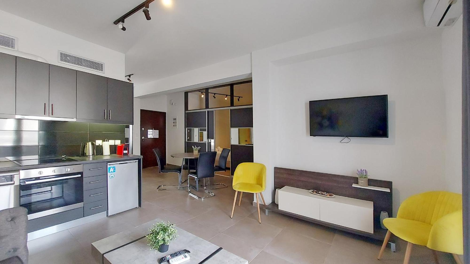 דירה A Cozy Renovated *