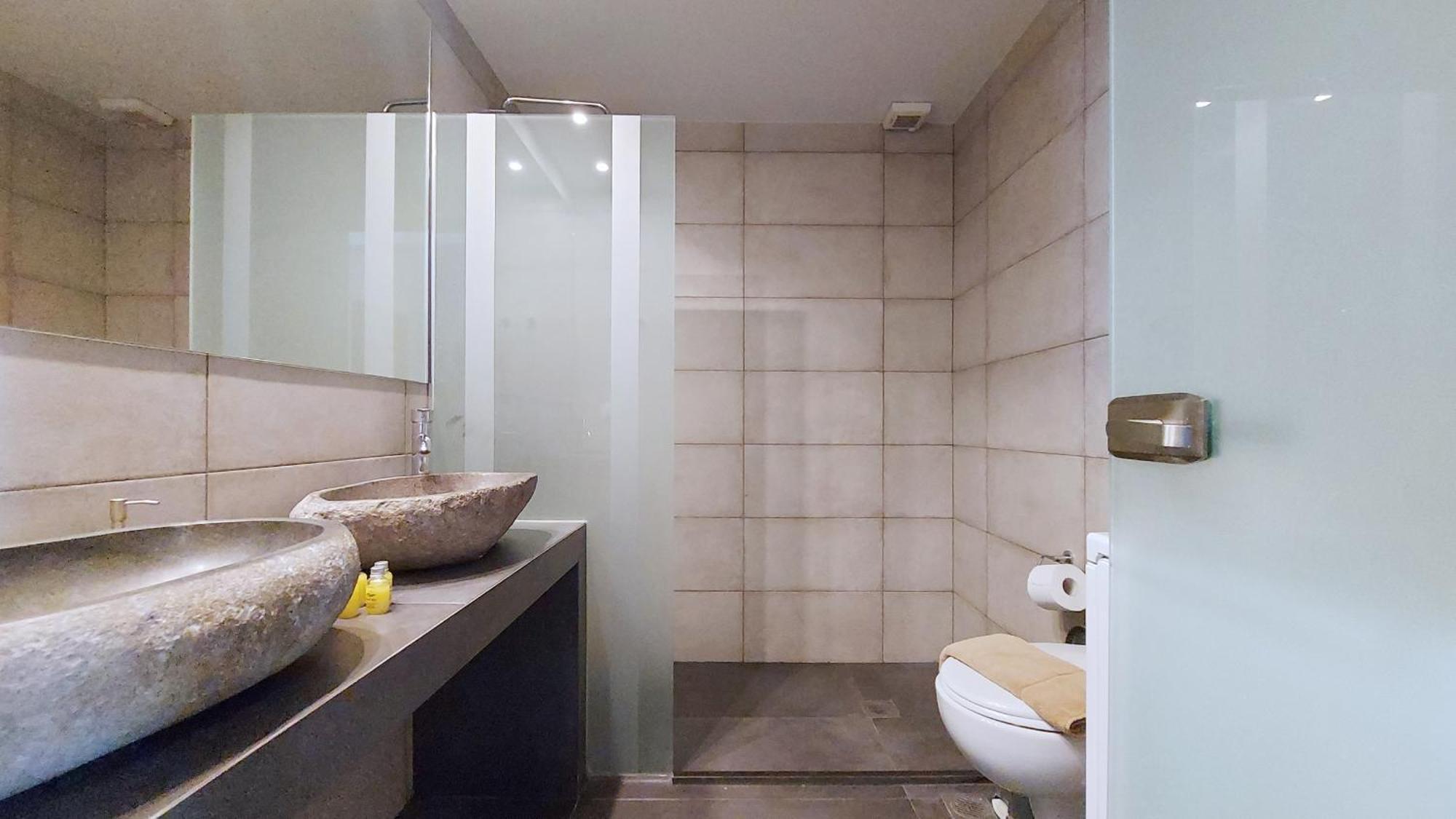 דירה A Cozy Renovated אתונה