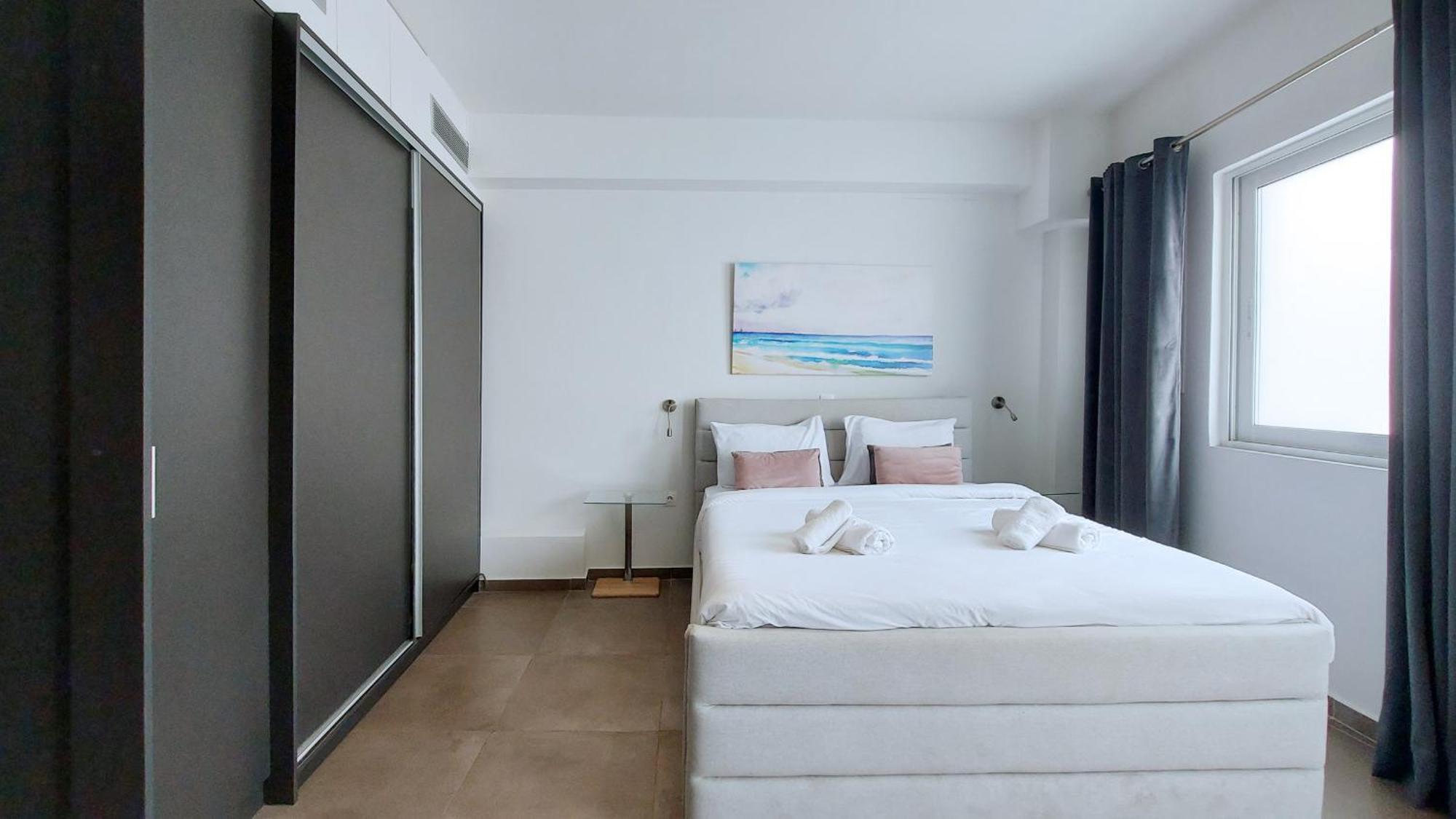A Cozy Renovated Apartment Athens