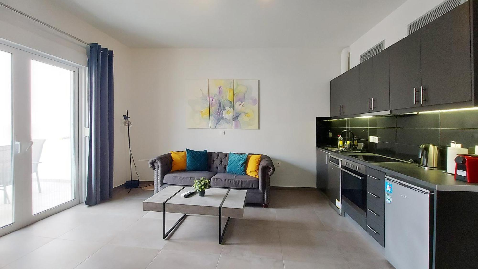 Apartment A Cozy Renovated *